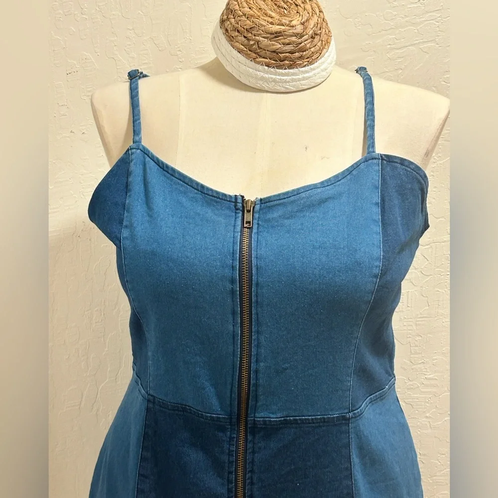 Derek Heart Blue Denim Patchwork Zip-Front Spaghetti Strap Mini Dress - Picture 2 of 4